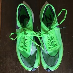 Nike ZoomX Vaporfly Next% Sneakers